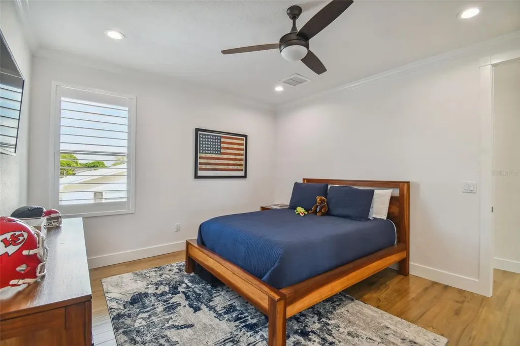 4835 W Bay Villa Avenue Tampa FL 33611