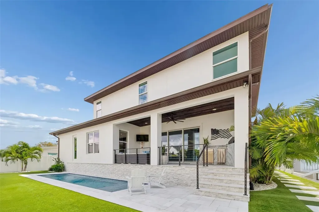 4835 W Bay Villa Avenue Tampa FL 33611