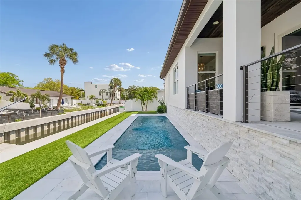 4835 W Bay Villa Avenue Tampa FL 33611