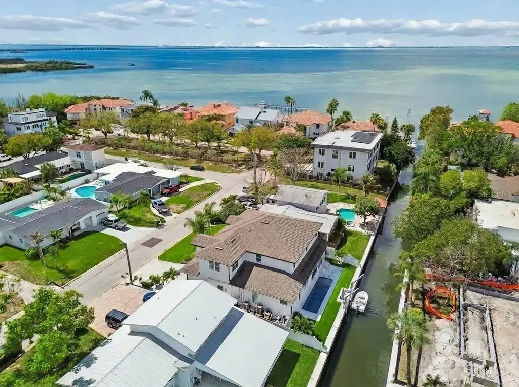 4835 W Bay Villa Avenue Tampa FL 33611