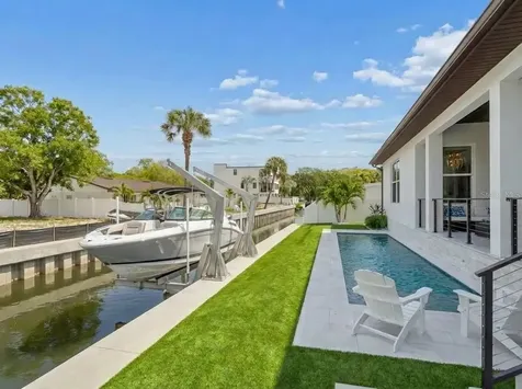 4835 W Bay Villa Avenue Tampa FL 33611