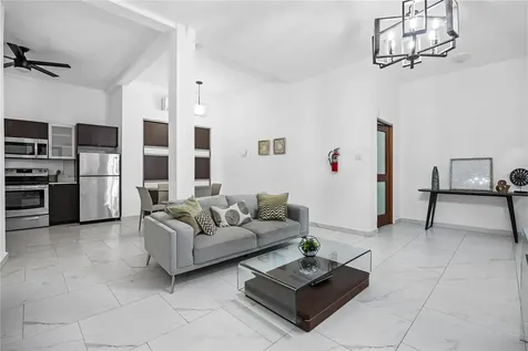 152 Luna San Juan PR 00901