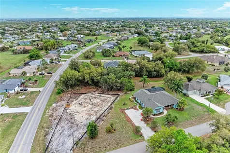 185 San Cristobal Avenue Punta Gorda FL 33983