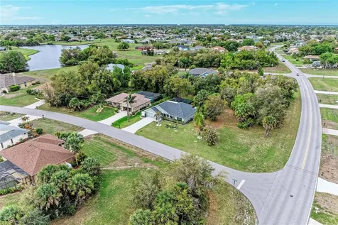 185 San Cristobal Avenue Punta Gorda FL 33983