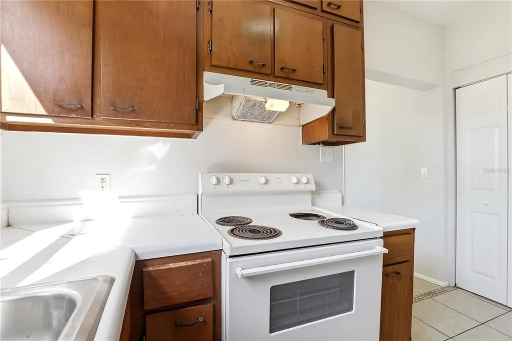 918 Shoreview Drive Orlando FL 32807