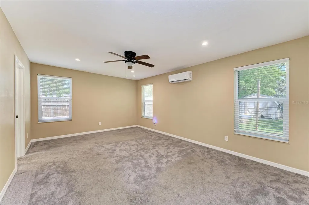 2015 22nd Street W Bradenton FL 34205