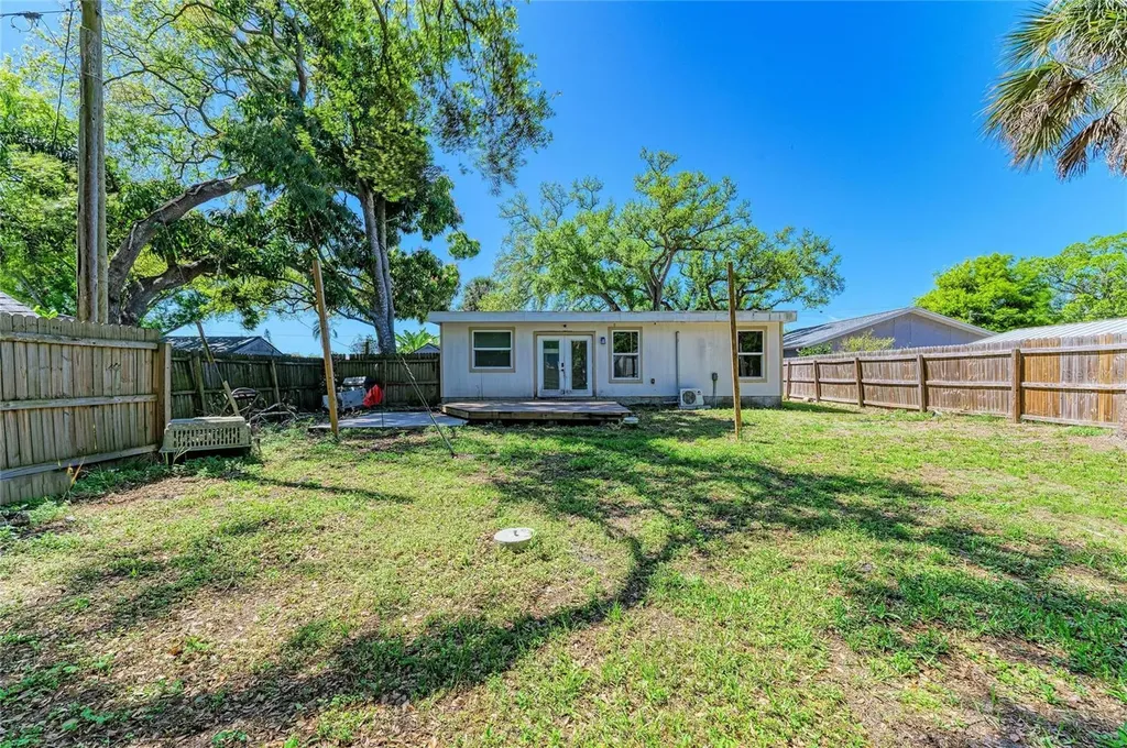 2015 22nd Street W Bradenton FL 34205