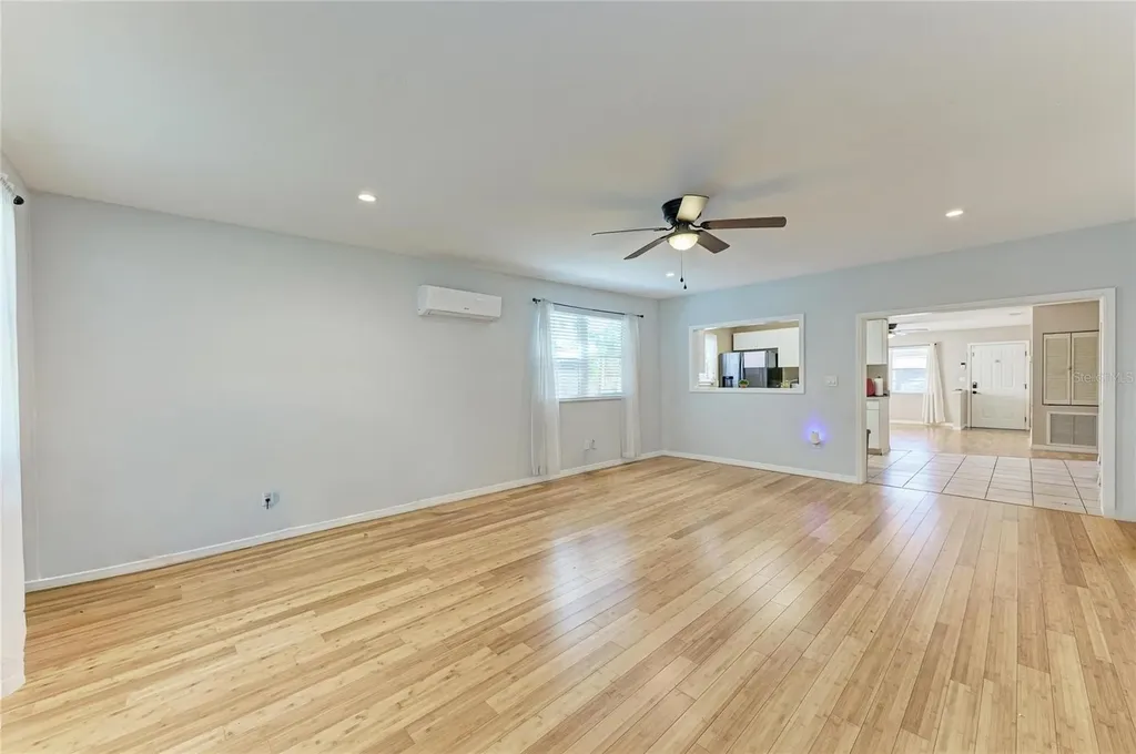 2015 22nd Street W Bradenton FL 34205