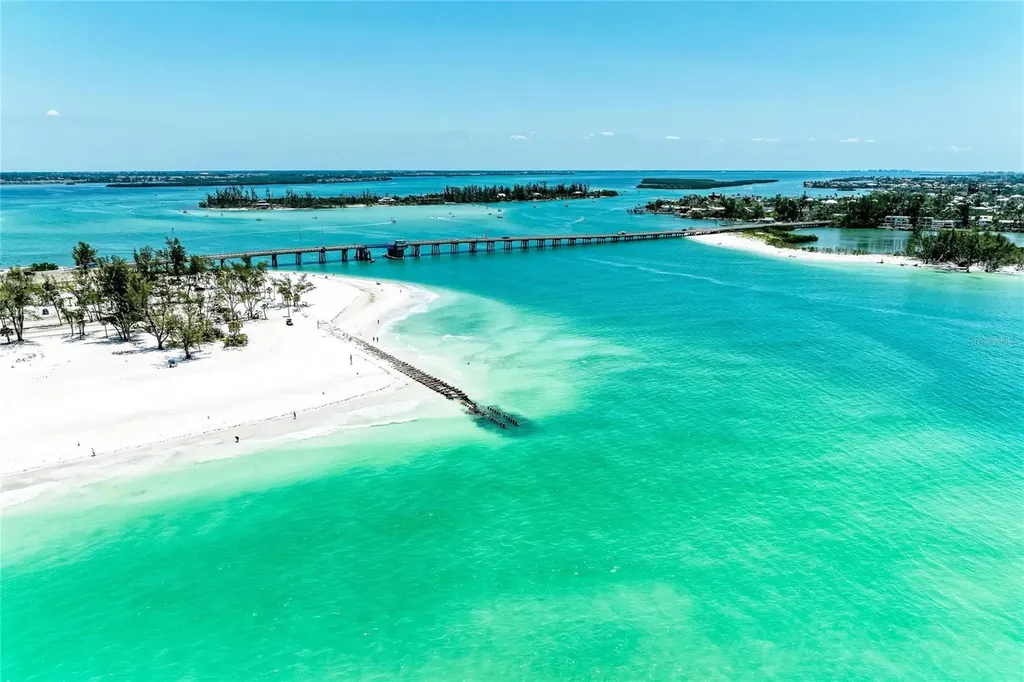 2015 22nd Street W Bradenton FL 34205