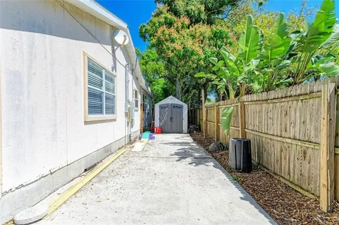2015 22nd Street W Bradenton FL 34205