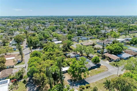 2015 22nd Street W Bradenton FL 34205