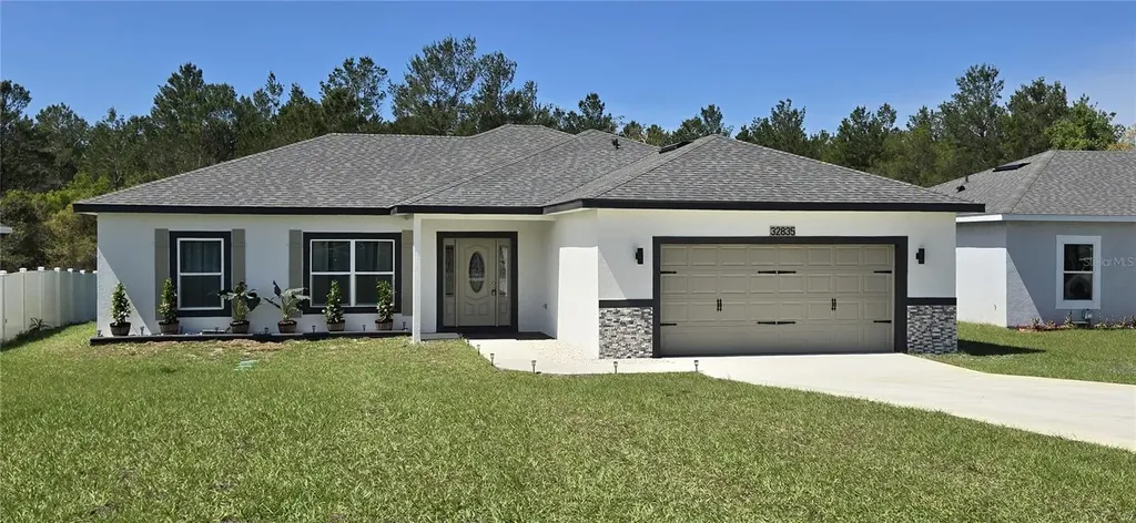 32835 Forest Avenue Leesburg FL 34788