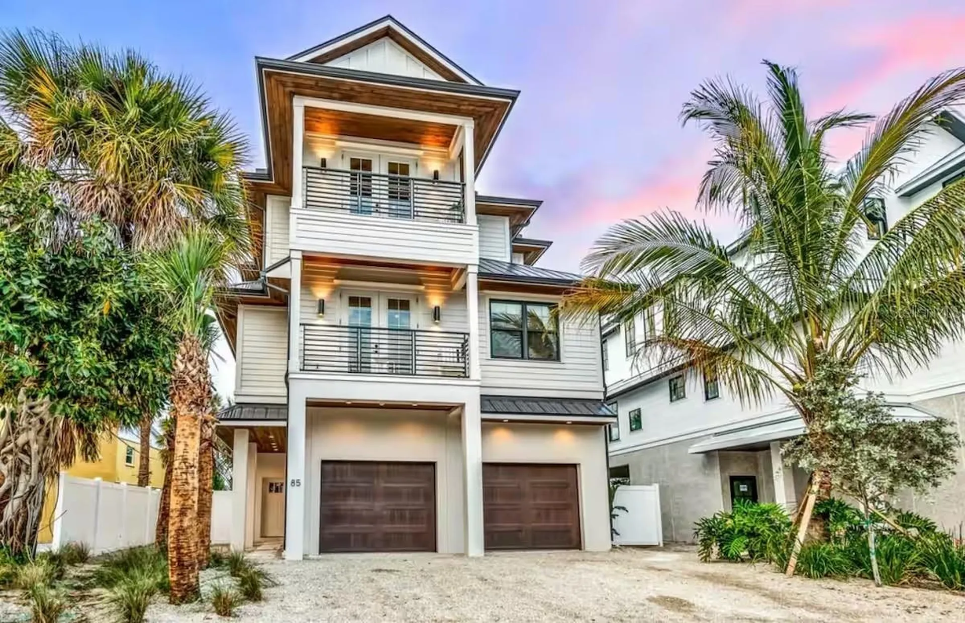 85 Avenida Messina Sarasota FL 34242