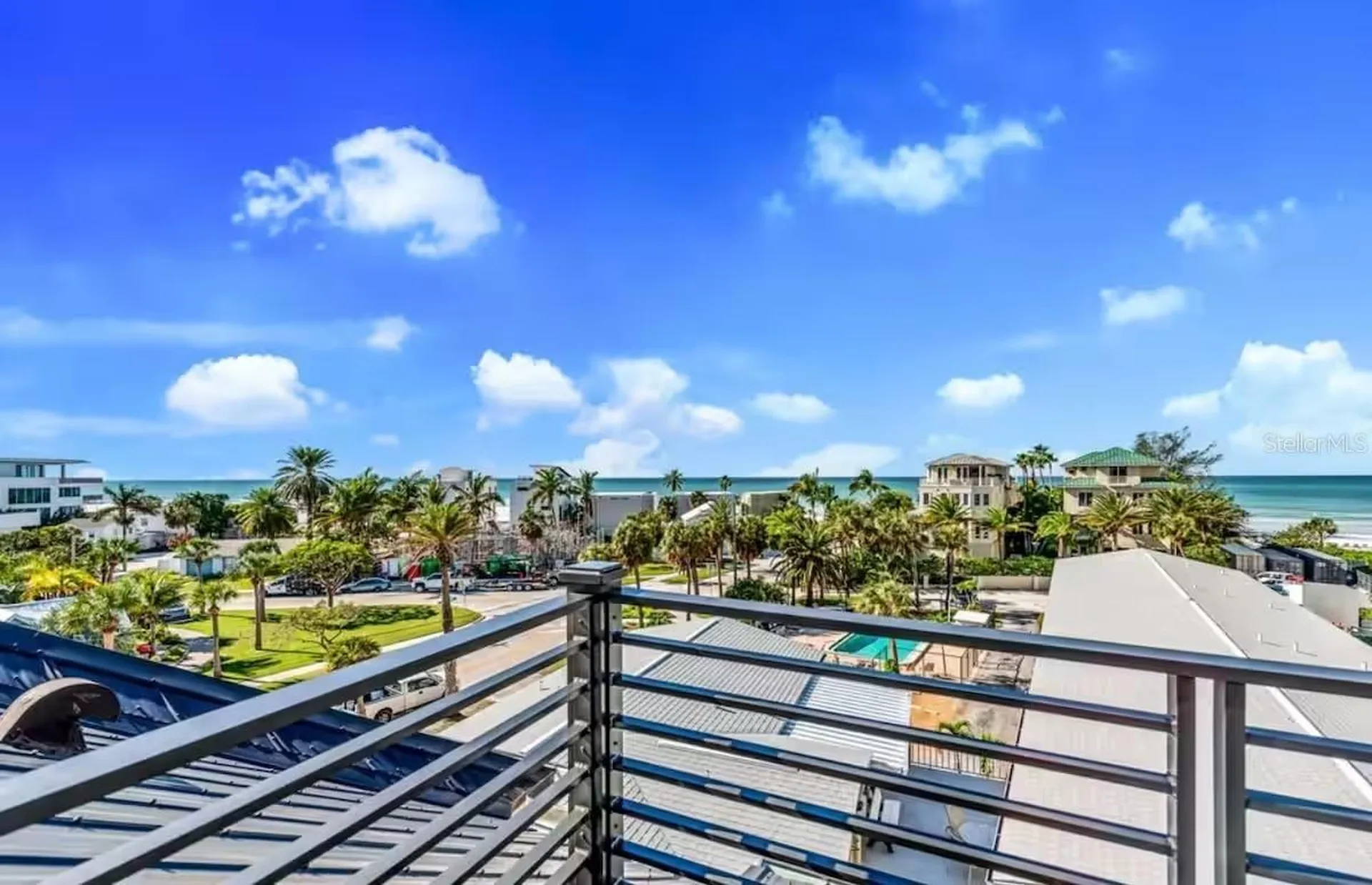 85 Avenida Messina Sarasota FL 34242