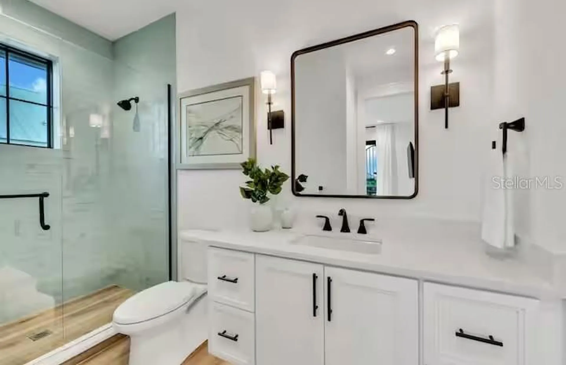 85 Avenida Messina Sarasota FL 34242