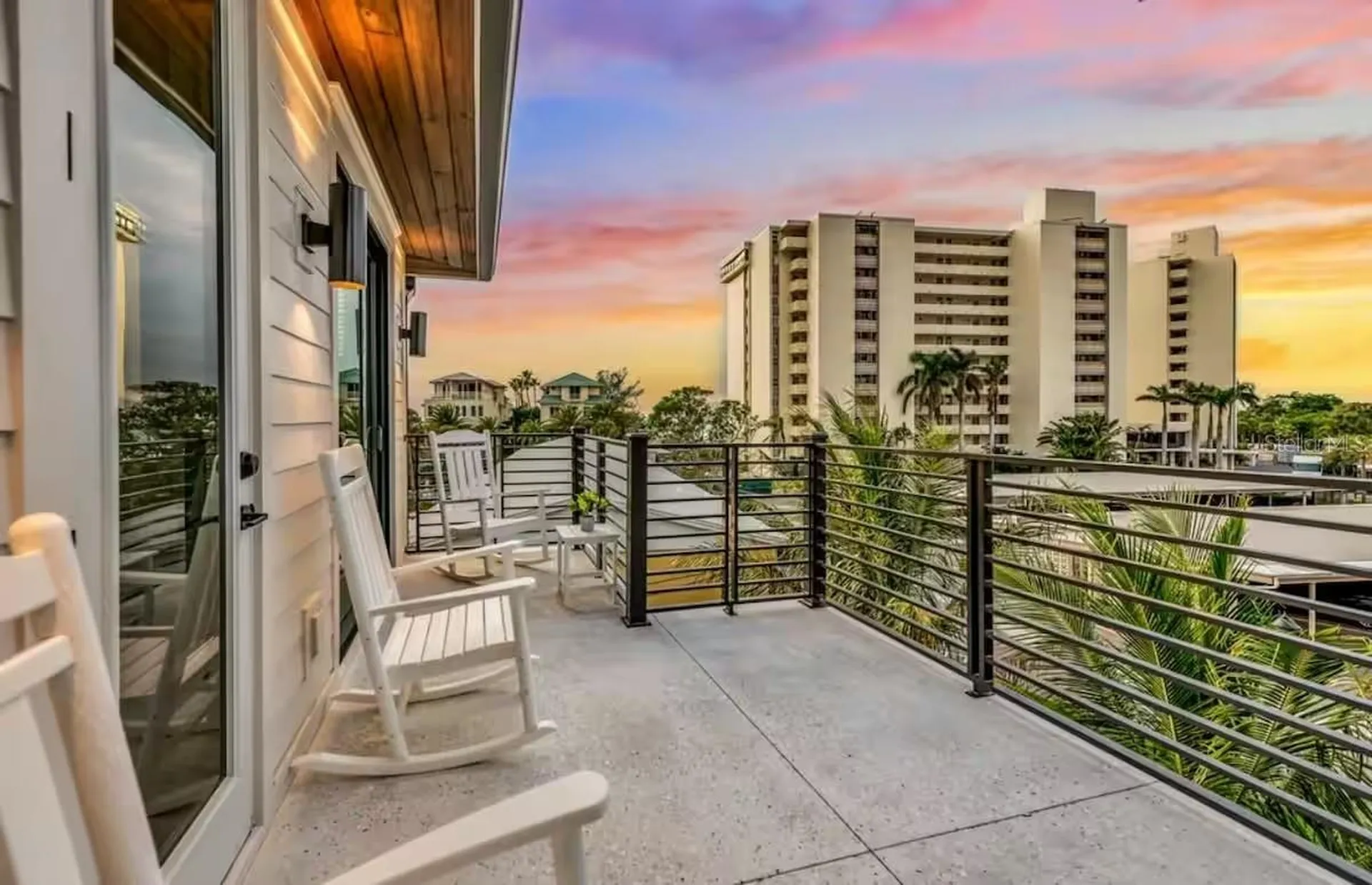 85 Avenida Messina Sarasota FL 34242