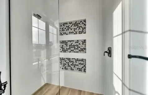 85 Avenida Messina Sarasota FL 34242