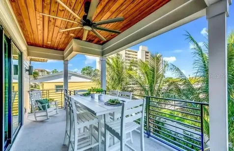 85 Avenida Messina Sarasota FL 34242