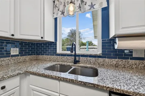 2530 51st Street N St Petersburg FL 33710