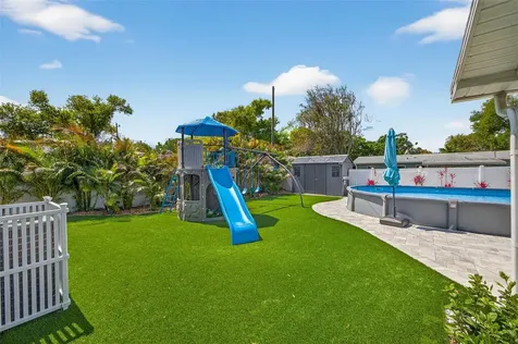 2530 51st Street N St Petersburg FL 33710