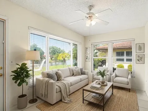 6608 Auburn Avenue Bradenton FL 34207