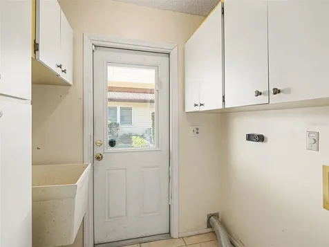 6608 Auburn Avenue Bradenton FL 34207