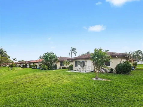 6608 Auburn Avenue Bradenton FL 34207