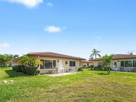 6608 Auburn Avenue Bradenton FL 34207