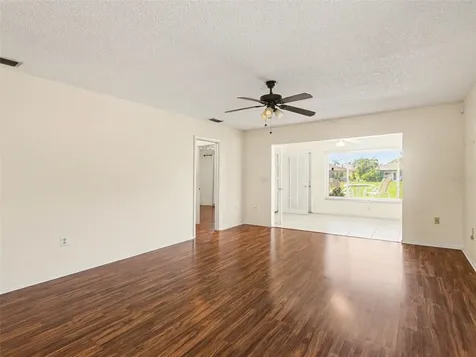 6608 Auburn Avenue Bradenton FL 34207