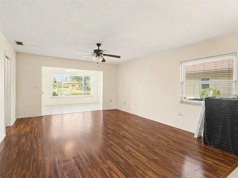 6608 Auburn Avenue Bradenton FL 34207