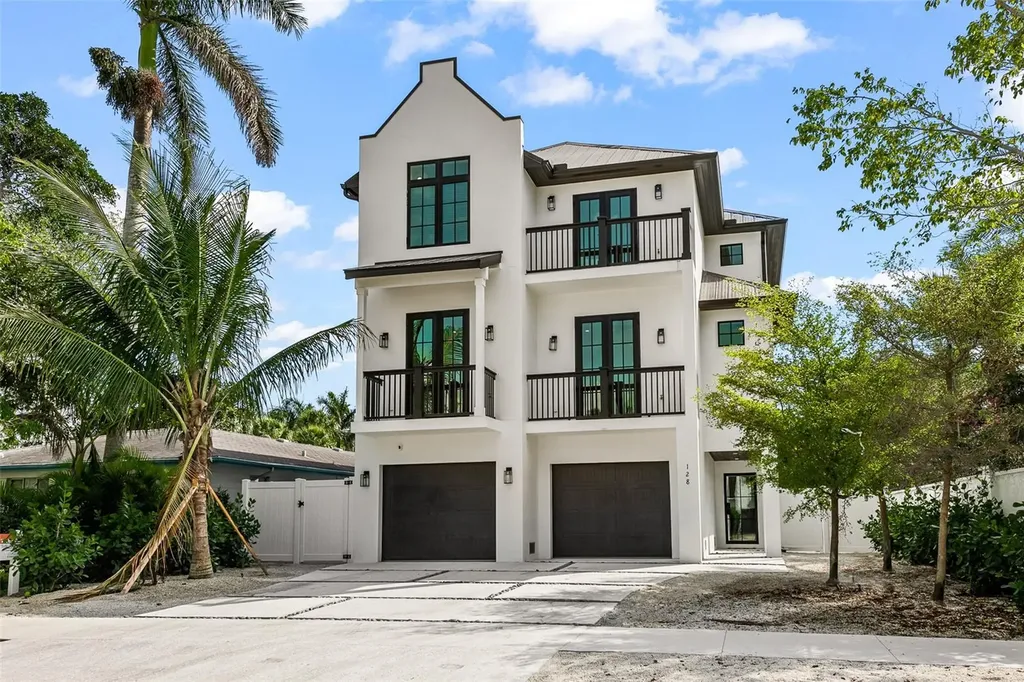 128 Fillmore Drive Sarasota FL 34236