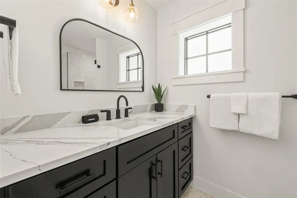 128 Fillmore Drive Sarasota FL 34236