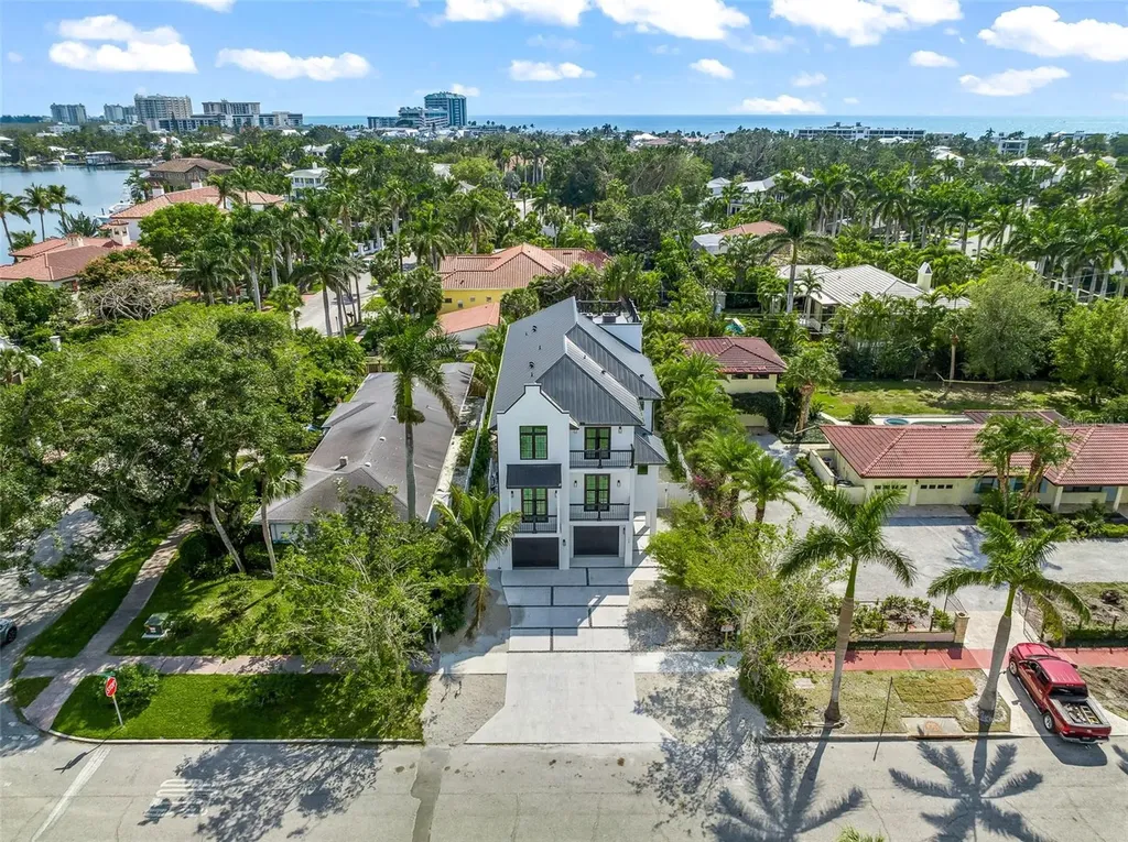 128 Fillmore Drive Sarasota FL 34236