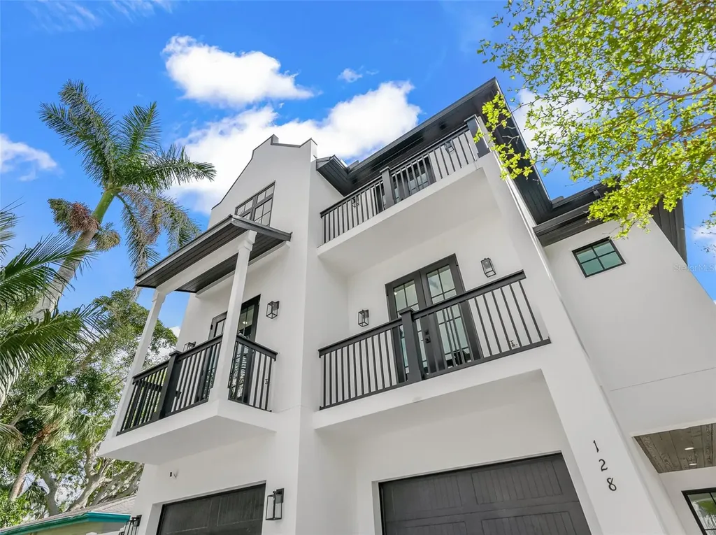 128 Fillmore Drive Sarasota FL 34236