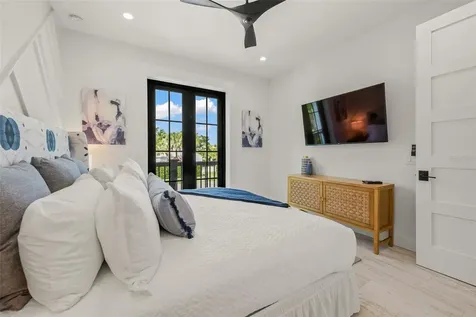 128 Fillmore Drive Sarasota FL 34236