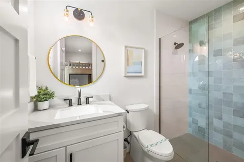 128 Fillmore Drive Sarasota FL 34236