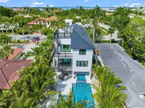 128 Fillmore Drive Sarasota FL 34236
