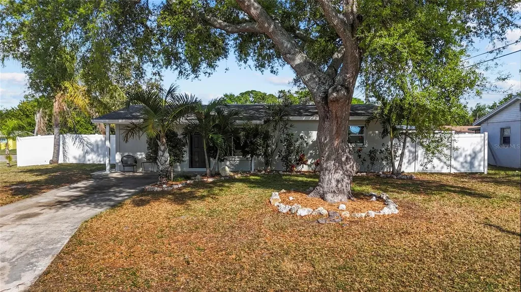 4003 36th Street W Bradenton FL 34205