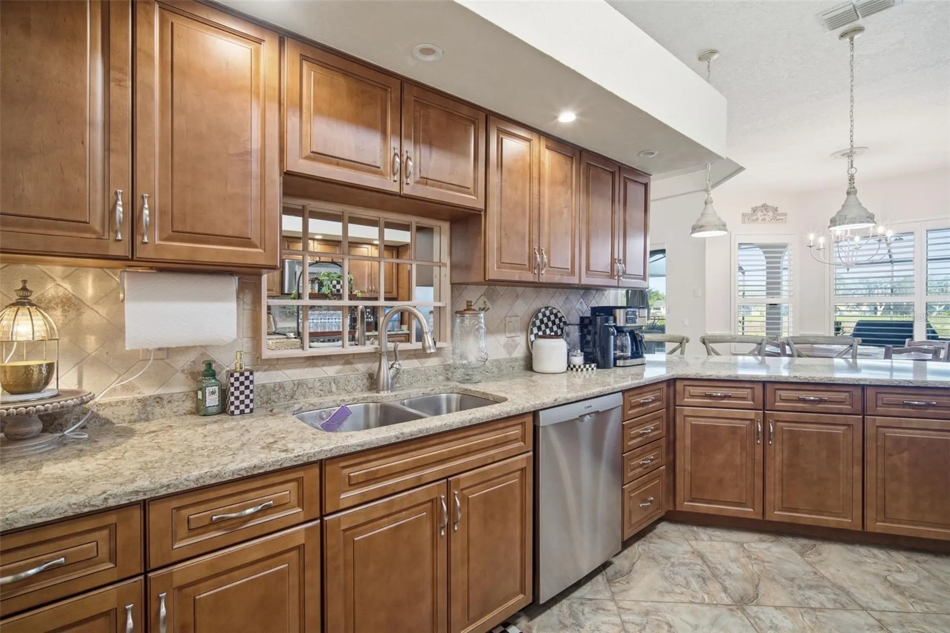2714 Barret Avenue Plant City FL 33566
