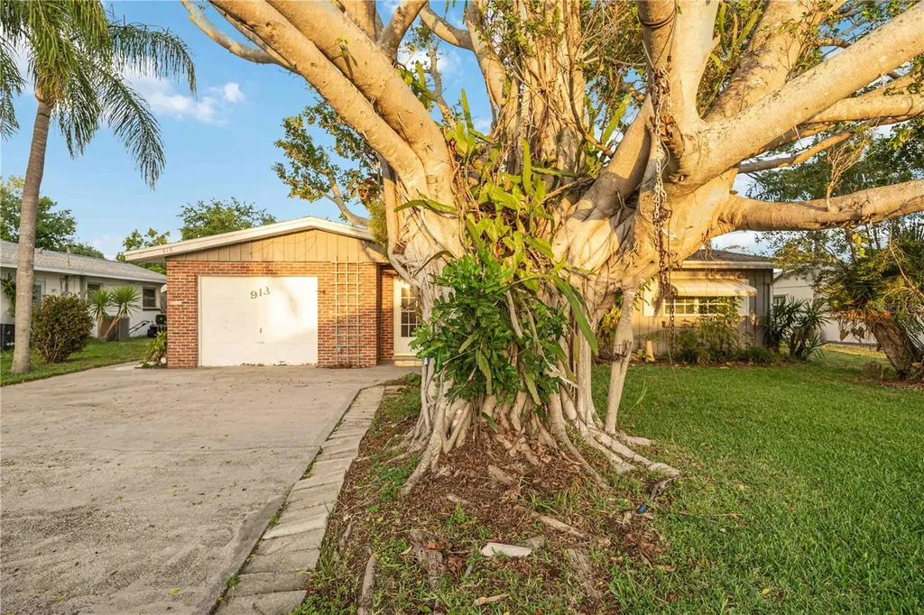 913 Church Street Venice FL 34285