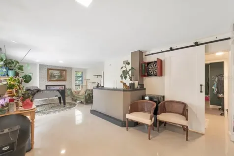 1304 E Osborne Tampa FL 33603