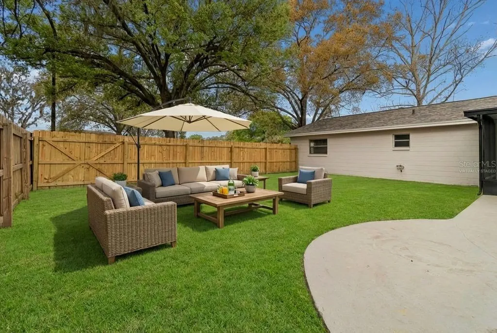 3817 Twilight Drive Valrico FL 33594