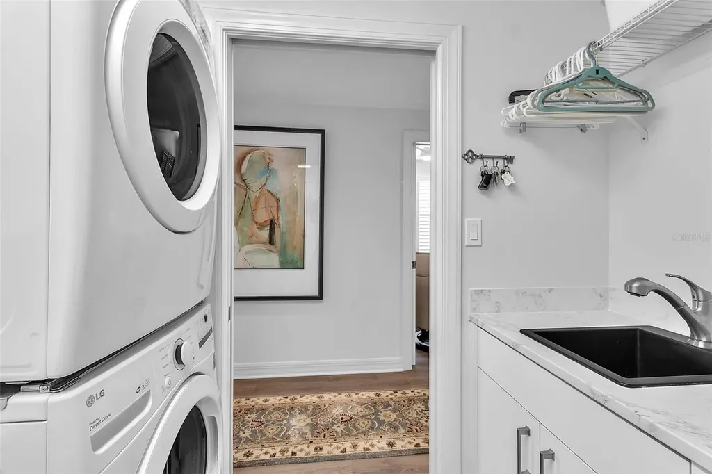 393 N Point Road Osprey FL 34229