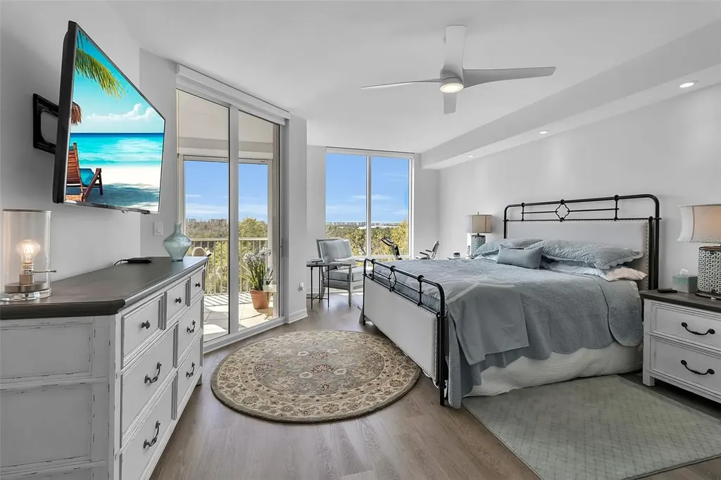 393 N Point Road Osprey FL 34229