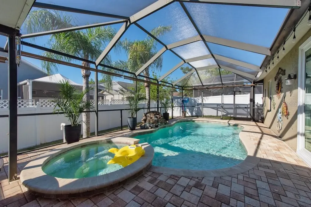 720 Sandy Hills Avenue Tarpon Springs FL 34689