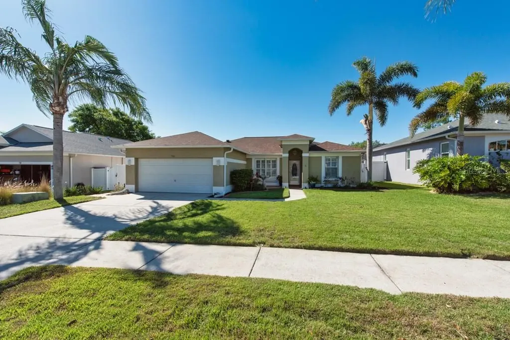 720 Sandy Hills Avenue Tarpon Springs FL 34689