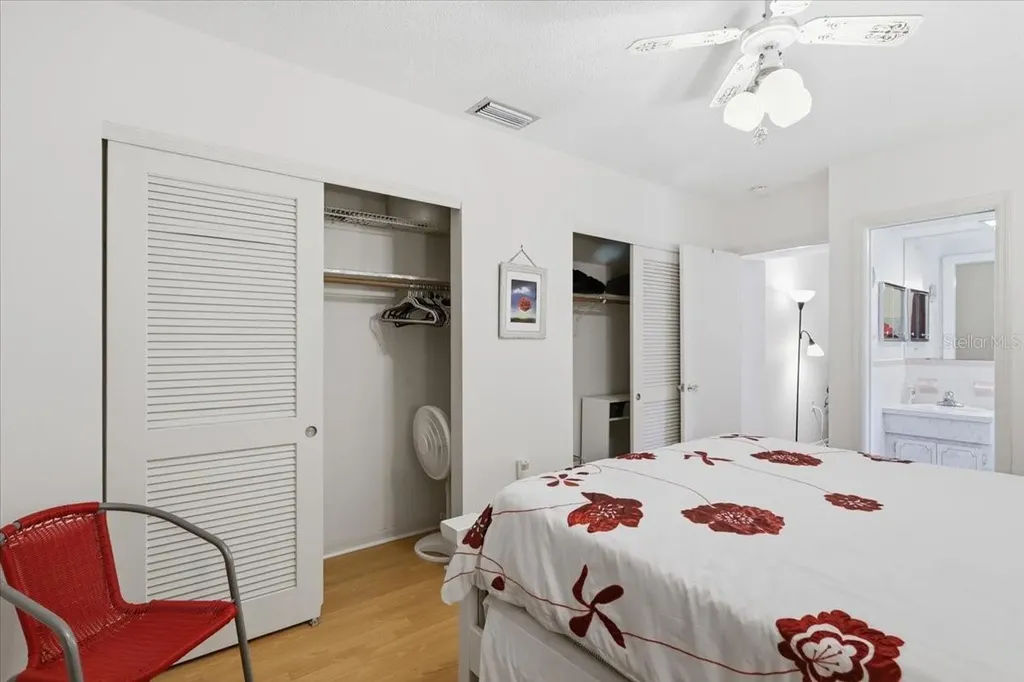 7787 39th Terrace N St Petersburg FL 33709