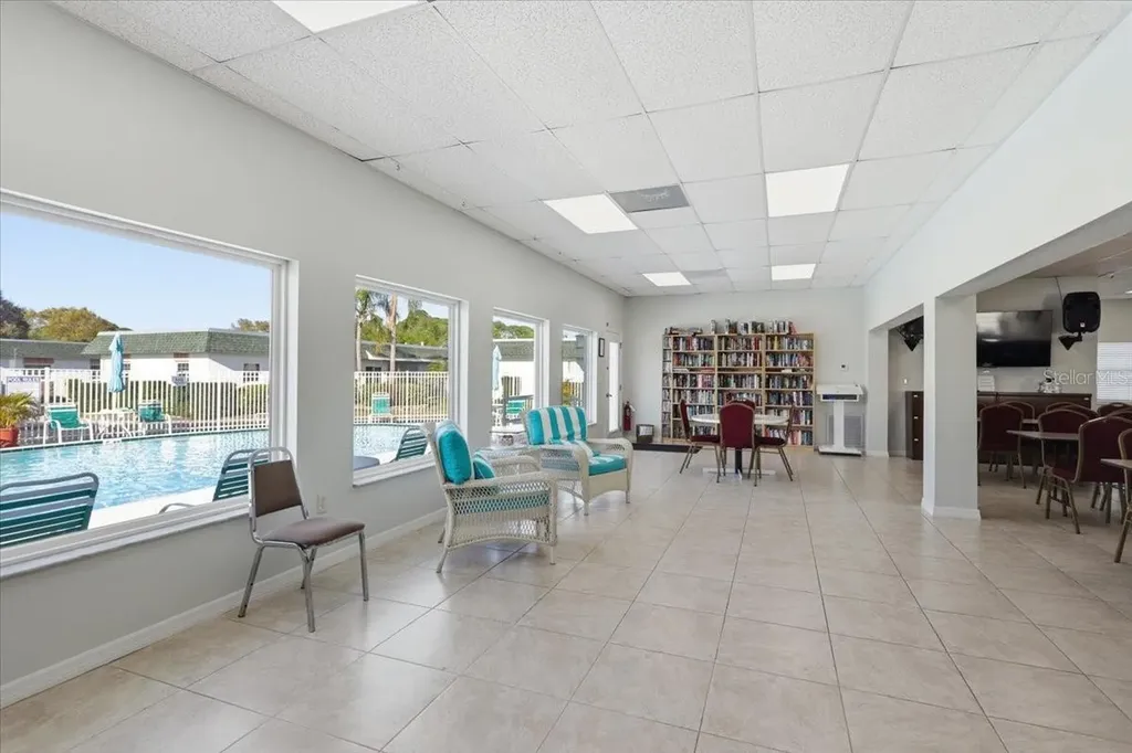 7787 39th Terrace N St Petersburg FL 33709