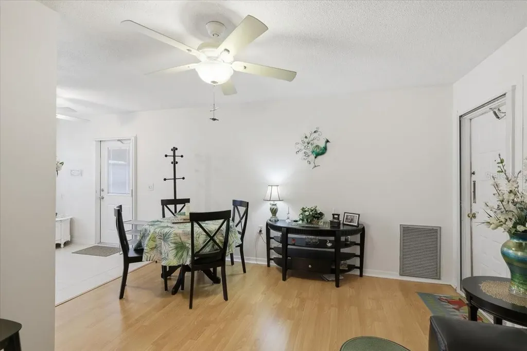 7787 39th Terrace N St Petersburg FL 33709