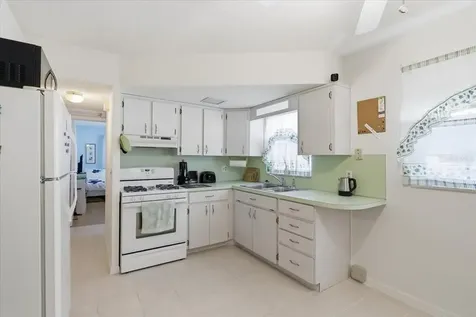 7787 39th Terrace N St Petersburg FL 33709